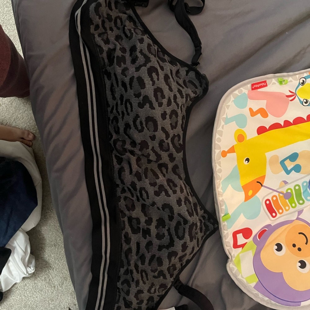 Leopard-Print Wireless Bralette in Black and Gray